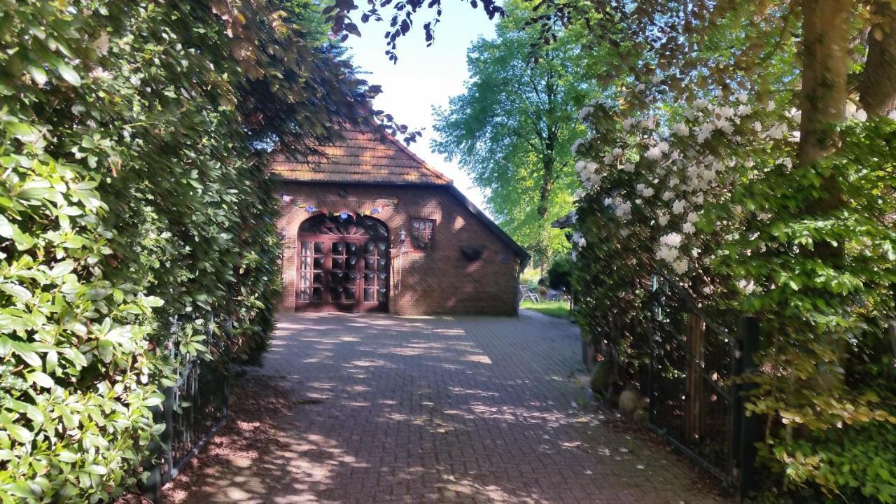 Ferienwohnung Kaminzimmer Westerstede Esterno foto